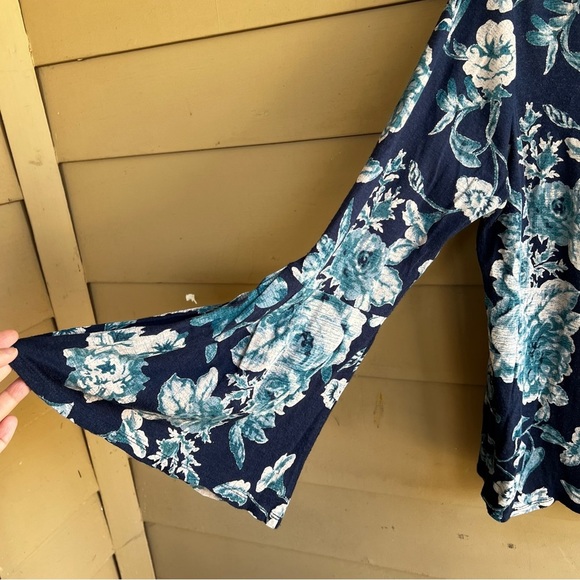 Lucky Brand Floral Boho Long Sleeve Top - Size M - Casual Modest - Picture 2 of 4